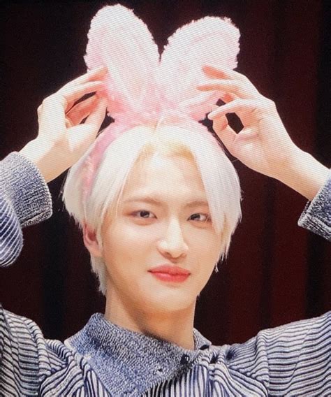 Seonghwa Ateez Park Seong Hwa Boy Groups White Beanies