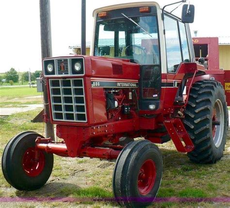 Ih 886 International Tractors Tractors International Harvester Tractors