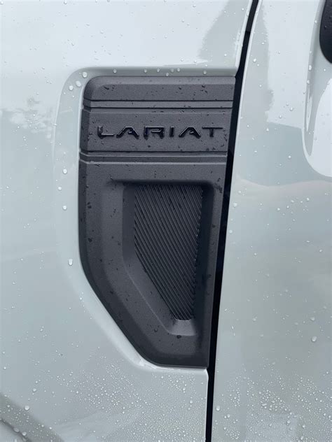 Cool Things About The Ford Maverick Lariat Hybrid The Daily