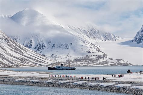 Le Spitzberg Terre De Pionniers Entre Glace Et Mer