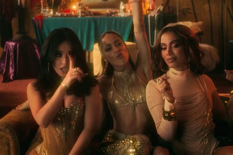 Latina Reinas Tini Becky G And Anitta Join Forces On La Loto