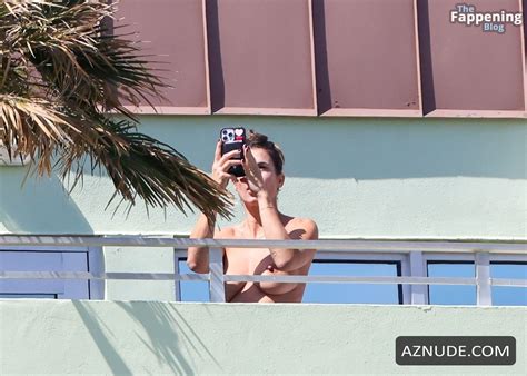 Elisabetta Canalis Sexy And Nude Seen Showing Off Her Hot Boobs In