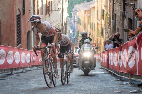 “strade Bianche” Siena Torna Al Centro Del Mondo Del Ciclismo