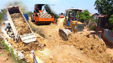 Equipment Machinery Working Road Construction Powerful Bulldozer Komat