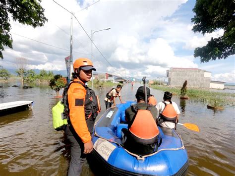 Respons Banjir Jambi DMC Dompet Dhuafa Bantu Evakuasi Dan Dirikan Pos