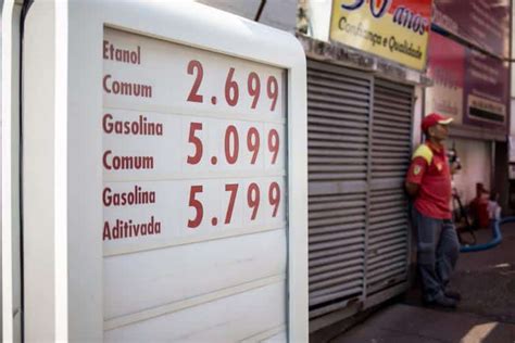 Conheça as diferenças entre gasolina comum aditivada e premium