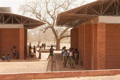 Diébédó Francis Kéré Opera Village En Laongo Burkina Faso