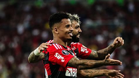 Flamengo Informa Que Allan Vai Passar Por Procedimento Cirúrgico No