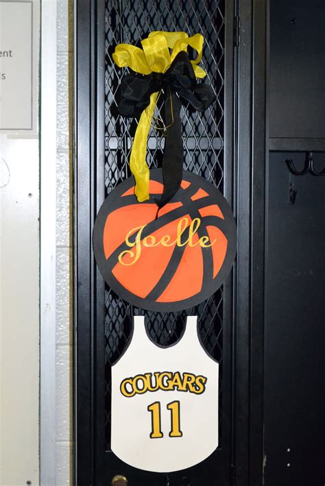 Basketball Senior Night Locker Decorations In 2020 With Images