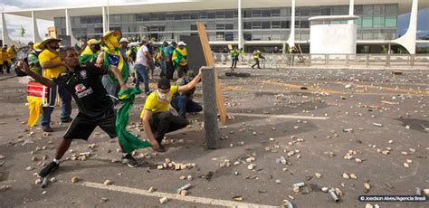 Pf Cumpre Mandados De Pris O De Foragidos Da Opera O Lesa P Tria