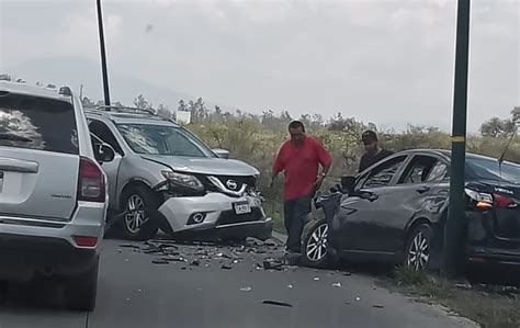 Morelia choque en Villas del Oriente deja sólo daños materiales