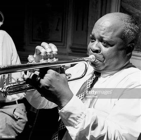 George Howard Jazz Photos And Premium High Res Pictures Getty Images