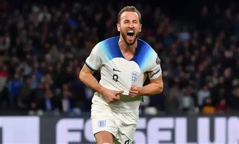 Harry Kane breaks England's all-time goalscoring record