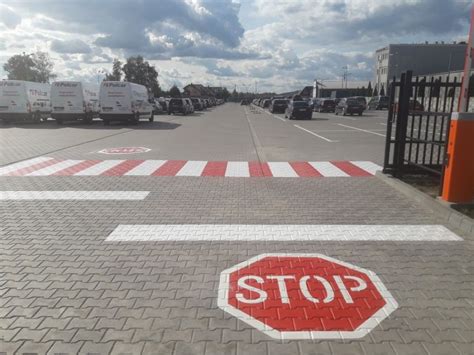 Malowanie Linii I Pas W Oznakowanie Poziome Parkingi Gara E Hale