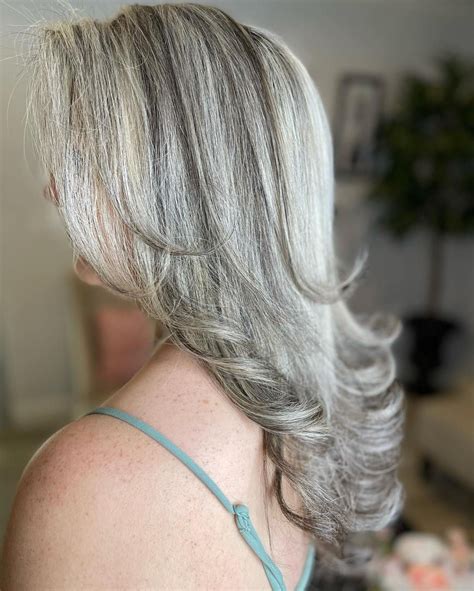 40 Contemporary And Stylish Long Hairstyles For Older Women Older