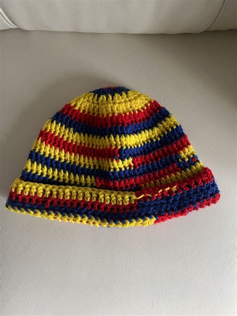 primary color beanie