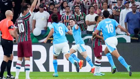 Con Dos Goles De Julián Álvarez Manchester City Goleó Al Flu Y Es Campeón Del Mundial De Clubes