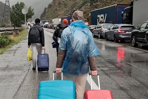 Mayhem At Russian Georgian Border As Thousands Flee Vladimir Putins Draft