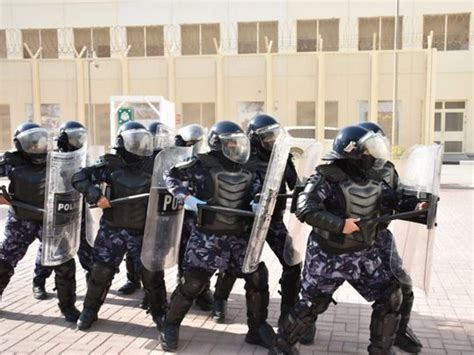 Watch Uaes First All Women Swat Police Force Crime Gulf News