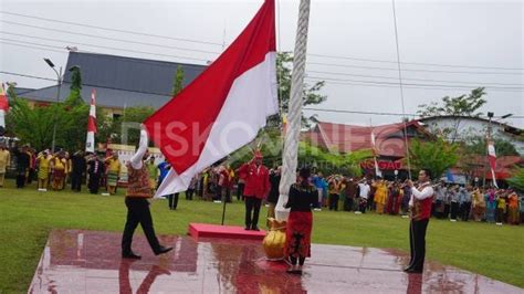 Pemkab Sanggau Laksanakan Upacara Bendera Dalam Rangka HUT Ke 66