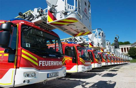 Feuerwehr München hat fünfzehn neue DLAK 23 12 GL HZL n B der