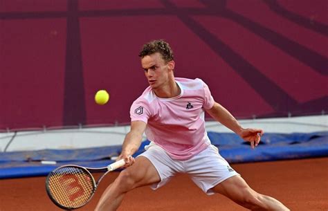 Tennis Luca Van Assche Simpose Contre Sousa Aix En Provence Beno T