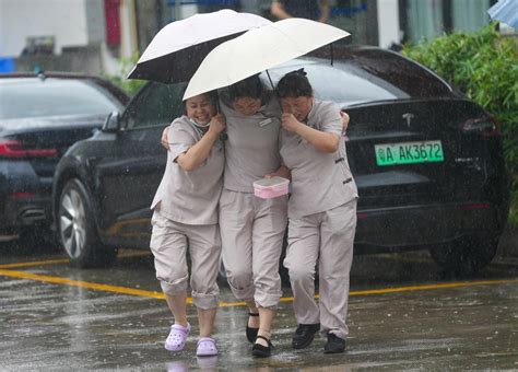 好大的雨！广州启动暴雨Ⅲ级应急响应，局地挂“红警”