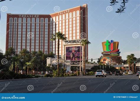 Las Vegas Strip Treasure Island Hotel During A Sunny Day Editorial Stock Image Image Of