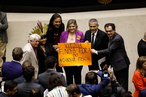 Congresso Aprova Novo Arcabou O Fiscal E P E Fim Ao Teto De Gastos