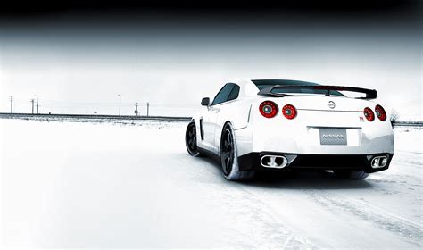 White Gtr Wallpapers HD Free Download