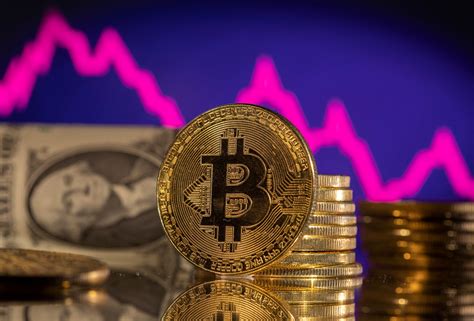 Bitcoin At Risk Of Crashing Below 50 000 Despite Interest Rate Cuts