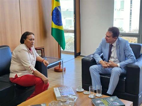 Camilo Santana anuncia visita ao RN para lançar programas de