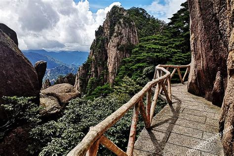 Huangshan Travel Guide Attractions Weather Hotels Maps Tours