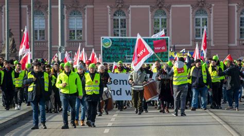 Verdi Warnstreiks ÖPNV in vielen deutschen Städten lahmgelegt