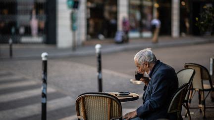 Liberté égalité terrasses de cafés