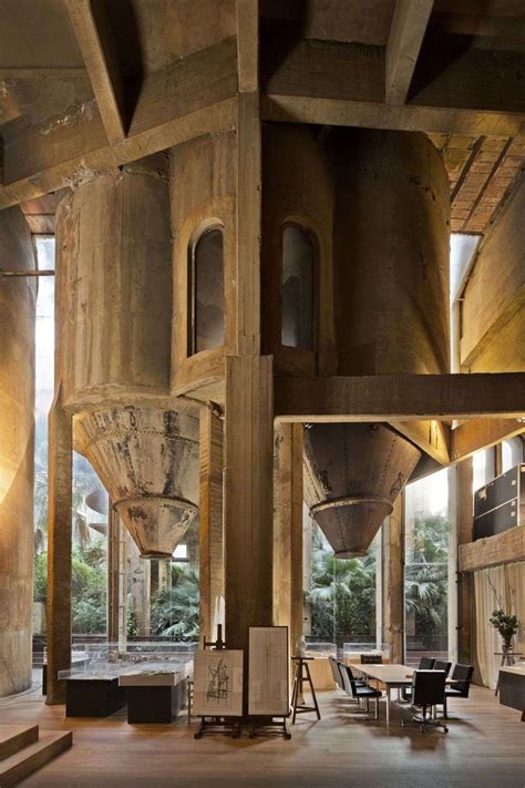 Ricardo Bofill Y La Fábrica Su Estudio En Una Antigua Fábrica De