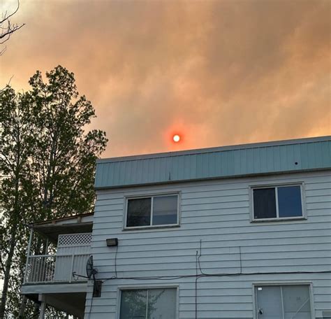 Thousands Ordered To Evacuate Fort Nelson B C As Wildfire Approaches