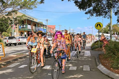 World Naked Bike Ride Hemisf Rio Sul Fotos Revista