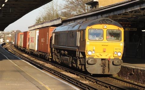 GBRf 66715 VALOUR 4E34 170421 GB Railfreight 66715 VALOUR Flickr