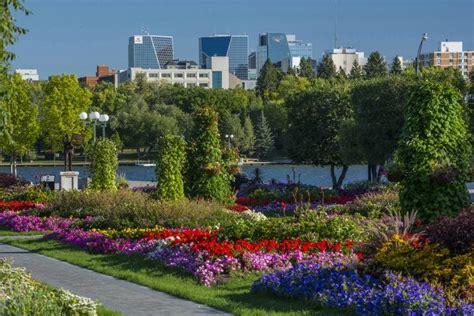 Wascana Centre Tourism Saskatchewan