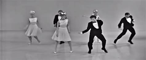 56 Years Ago, This Was The Biggest Dance Trend — Do You Remember It ...