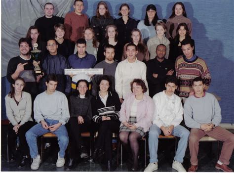 Photo de classe BTS COMPTA GESTION 2eme année de 1998 Lycée Guillaume