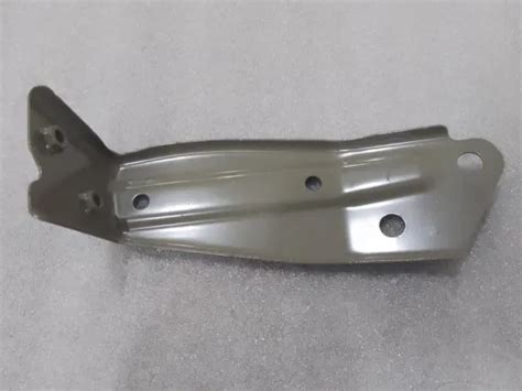 Byd Sealgull Left Lower Mounting Bracket For Fender Original