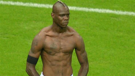 Quand Mario Balotelli Se Bat Avec Son Entraîneur