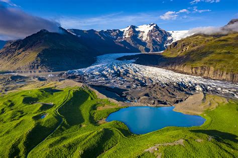 Guide to Svínafellsjökull Glacier | Best Views & Caves | Perlan