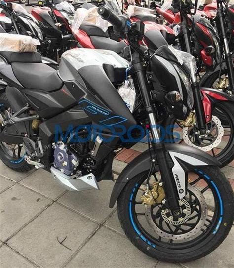 Bajaj Pulsar 200 NS With Fuel Injection ABS Reaches Dealers