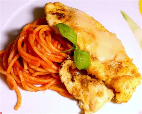 Piccata Milanese Vom Huhn Auf Paradeisspaghetti