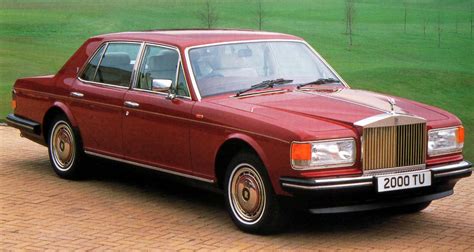 Rolls-Royce Silver Spirit - Information and photos - MOMENTcar