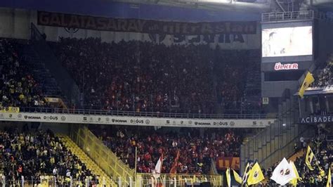 Galatasaray taraftarı uzun bir aradan sonra Kadıköyde Fanatik