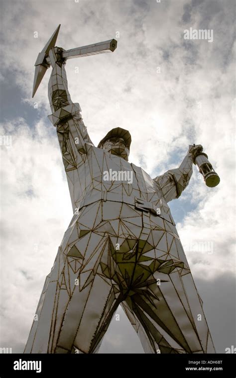 Miners Statue in Brownhills Stock Photo - Alamy